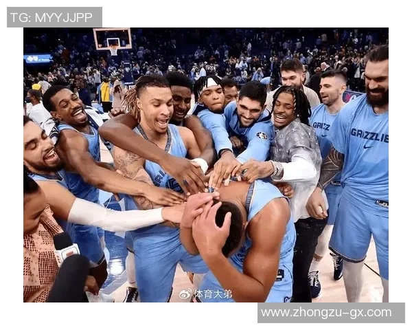 掘金与独行侠激战正酣NBA赛场精彩瞬间回顾与分析